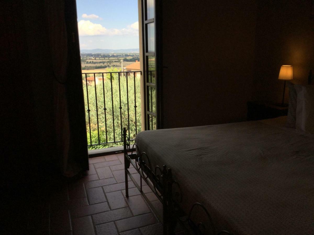 Agriturismo Borgo Tra Gli Olivi Castiglion Fiorentino Exterior photo